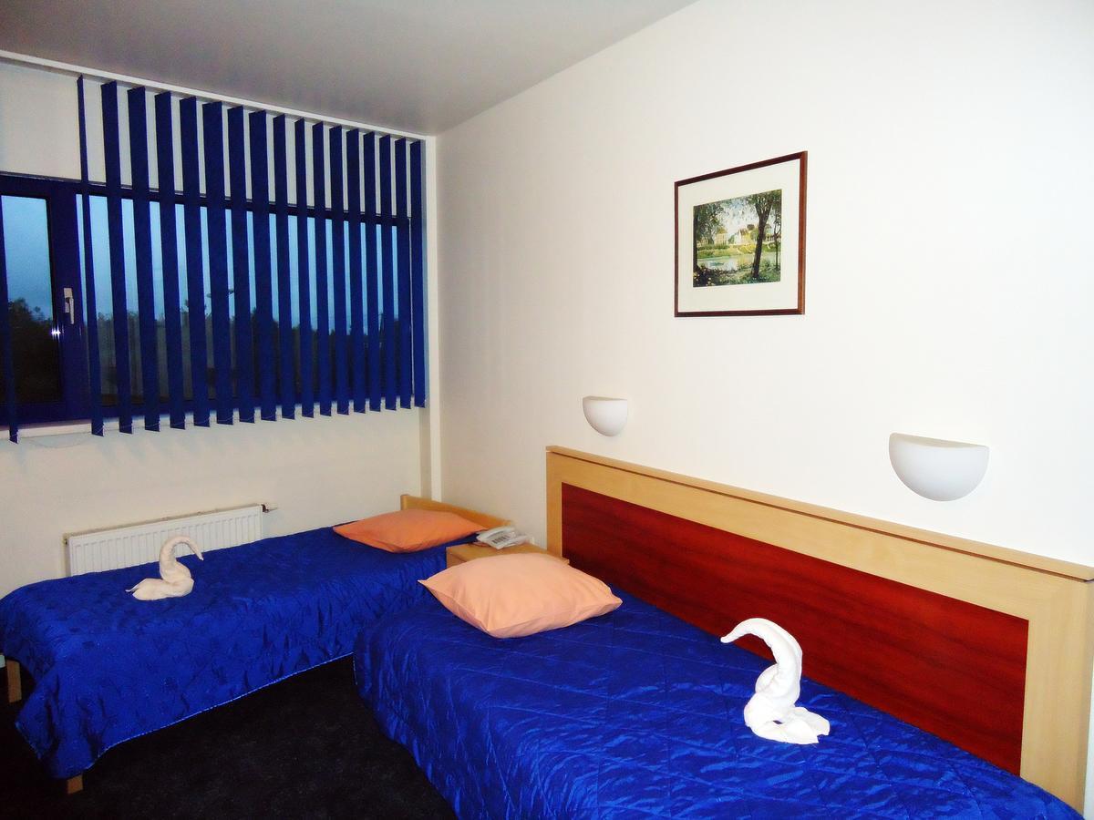 Tanagra Hotel Vilnius Buitenkant foto