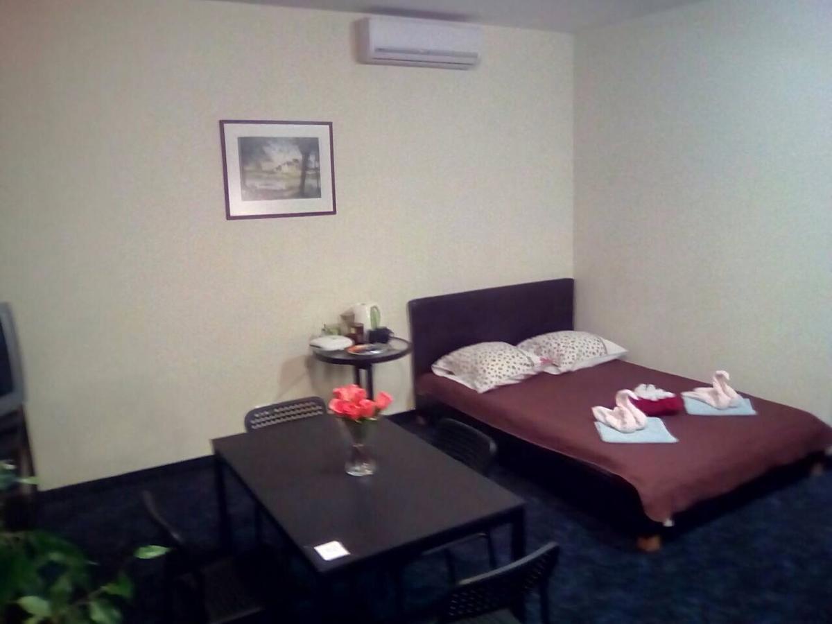 Tanagra Hotel Vilnius Buitenkant foto