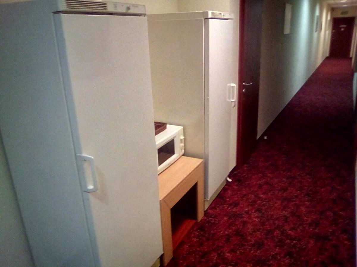Tanagra Hotel Vilnius Buitenkant foto